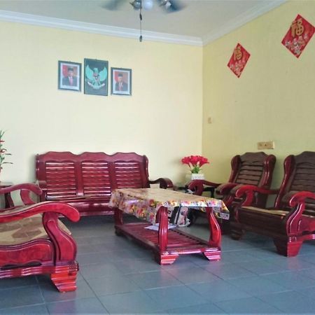 Hotel Pelita Terang Nagoya Ngoại thất bức ảnh