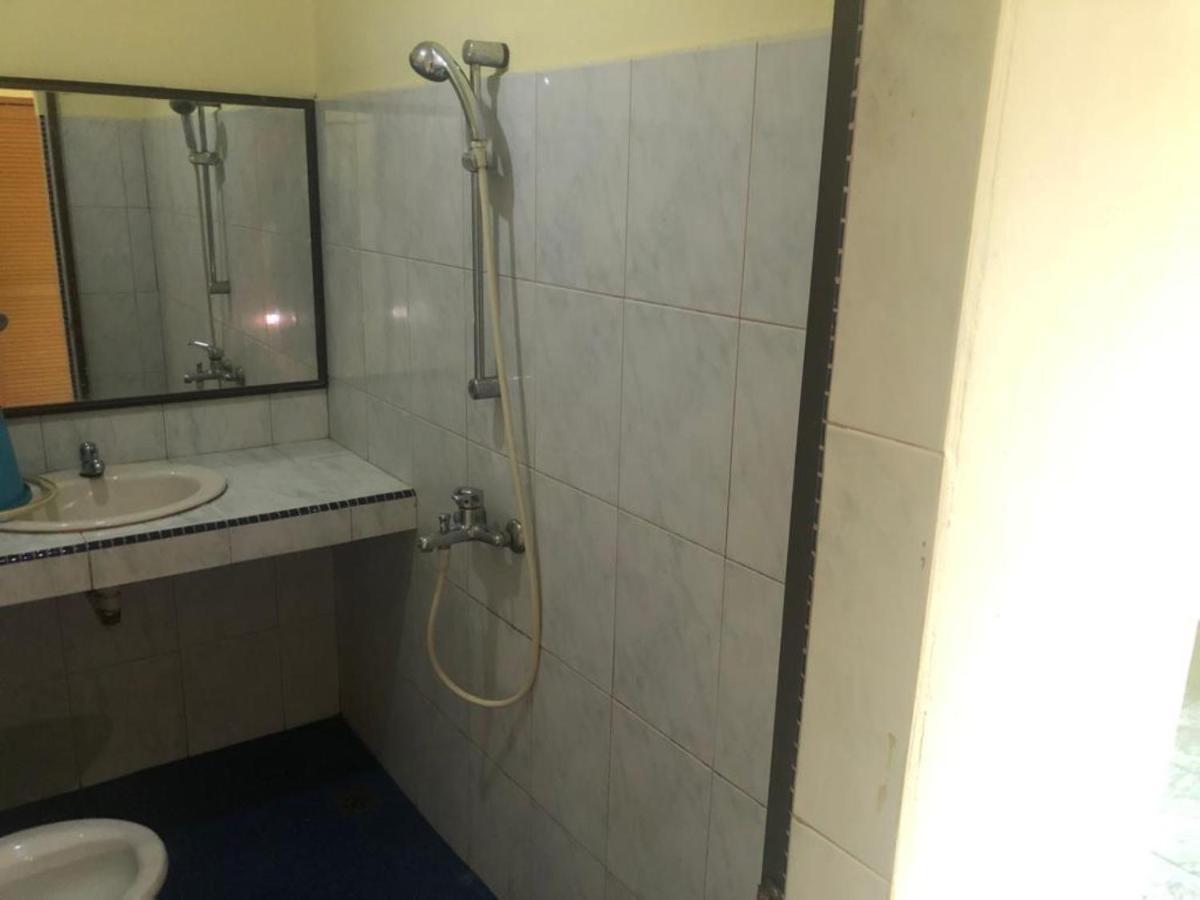 Hotel Pelita Terang Nagoya Ngoại thất bức ảnh